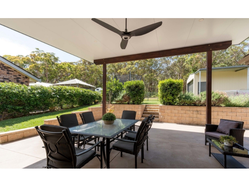 110 Dandaraga Road, Brightwaters House for rent Listed by Karina