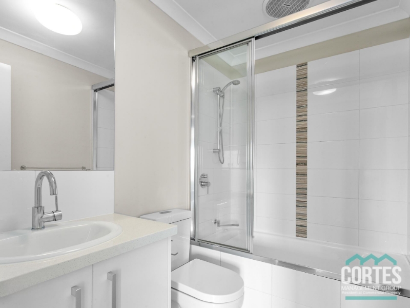 3/61 Crescent, Hamilton Hill Apartment for rent Listed by