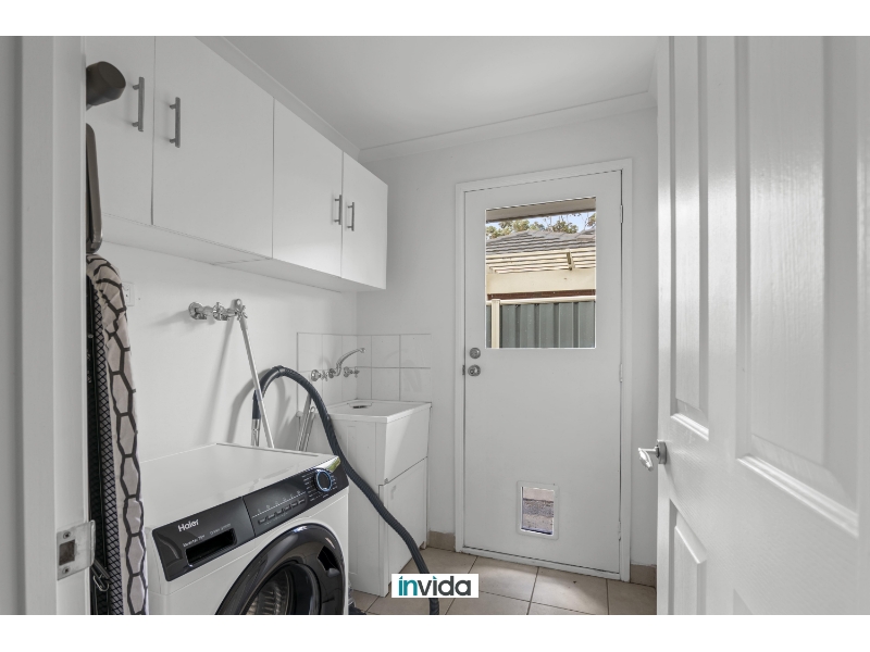 Private Ensuite Room With Kitchenette- Move In Ready! Hassle Free Living - Utilities & Internet Included In Rent! thumbnail 5