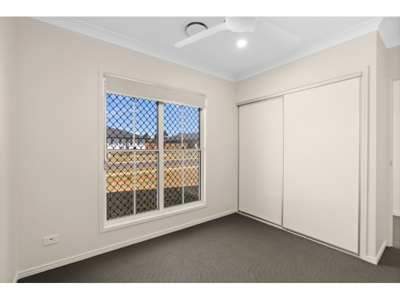 31 Abbeyfeale Cct, Meringandan West House for rent Listed by Caitlin