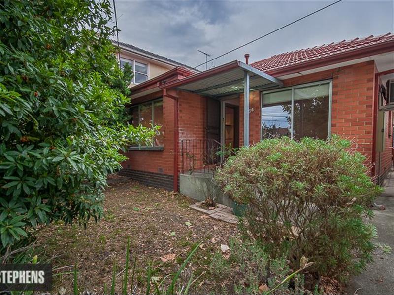 286 Nicholson Street, Seddon House for rent Listed by Jesseigh Stella
