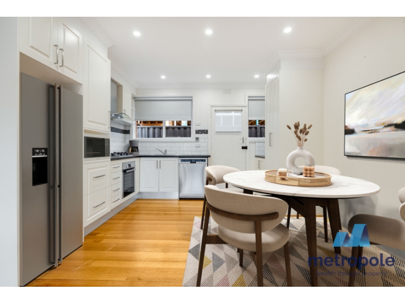 3/4 Combermere Street ABERFELDIE VIC 3040
