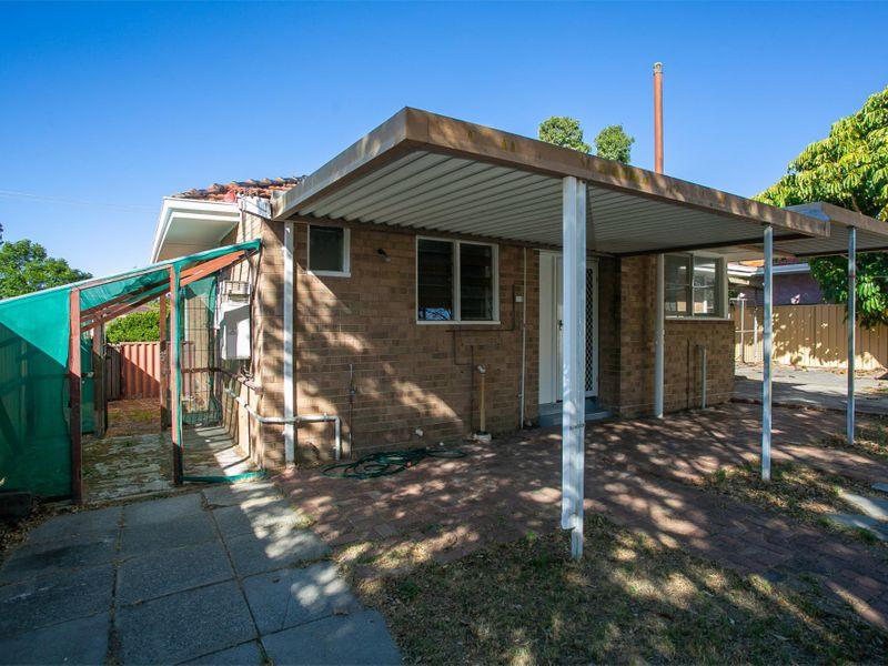 7 Boxley Place, LANGFORD House for rent Listed by Angela Watkins of