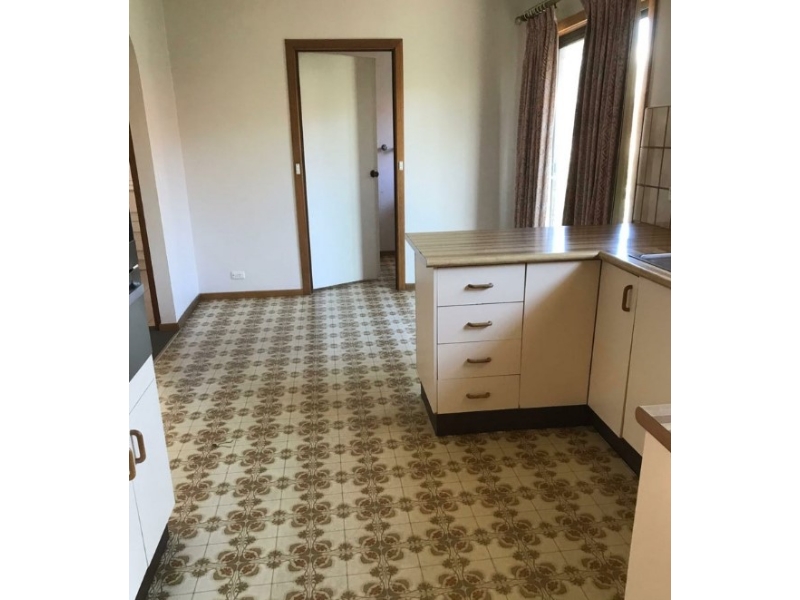 2/3638 Valley Street, Oakleigh South Apartment for rent Listed by