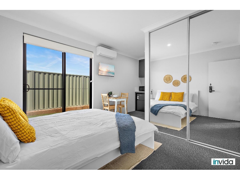 Private & Fully Furnished Room With Ensuite Room In A Brand-New Shared House - Utilities & Internet Included! image 1