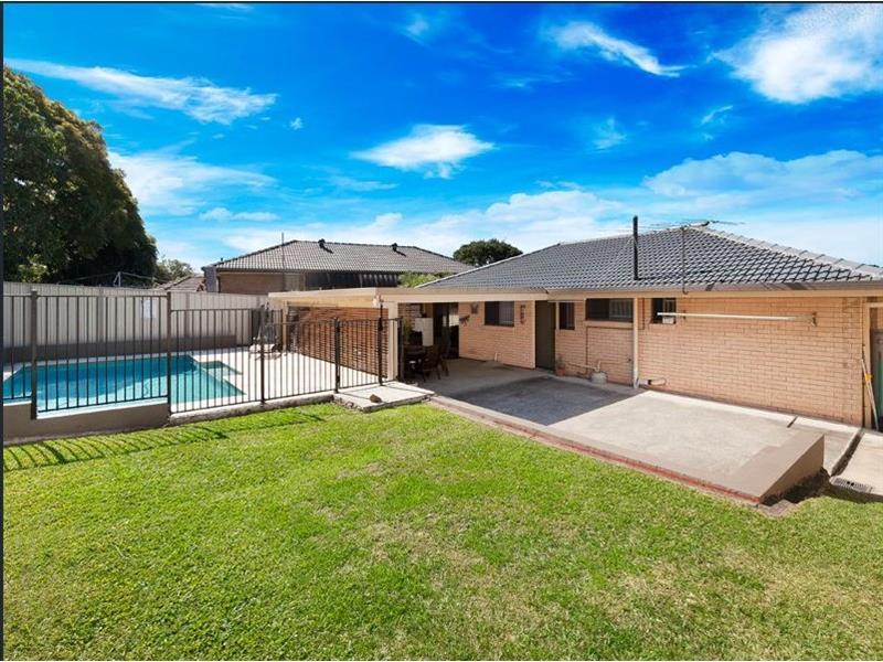 74 Redbourne Street, Chermside West House for rent Listed by