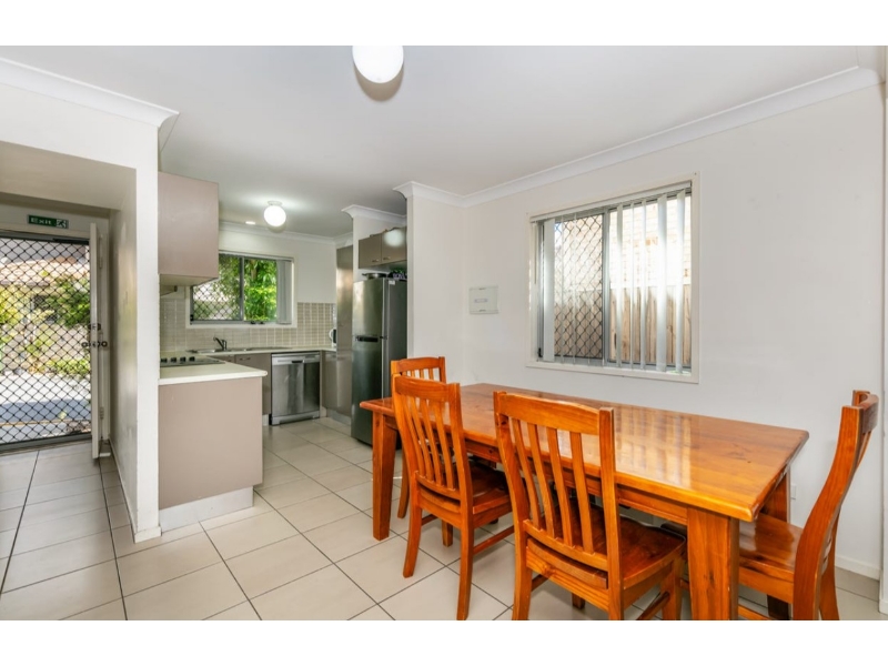 5/45 Defiance Road, Woodridge Townhouse for rent Listed by Melissa Neal of D.r Property