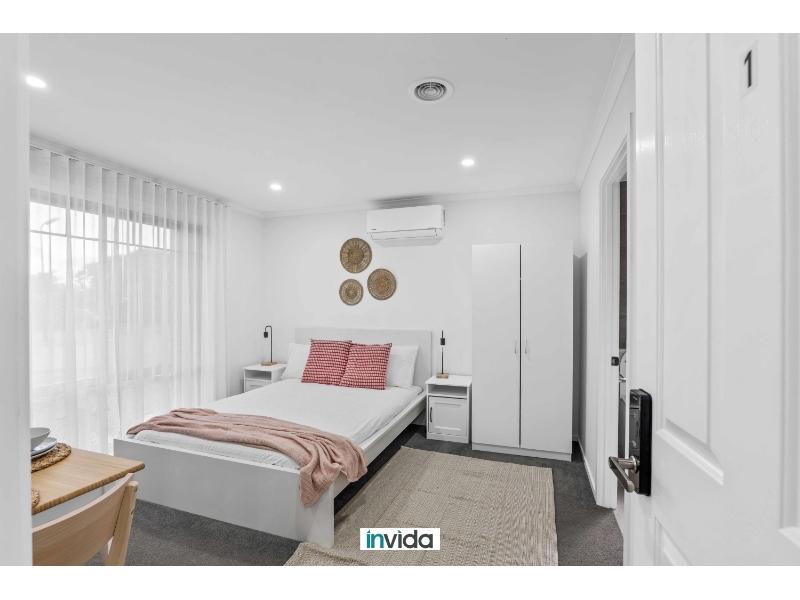 1/5 Turano Ct Roxburgh Park VIC 3064