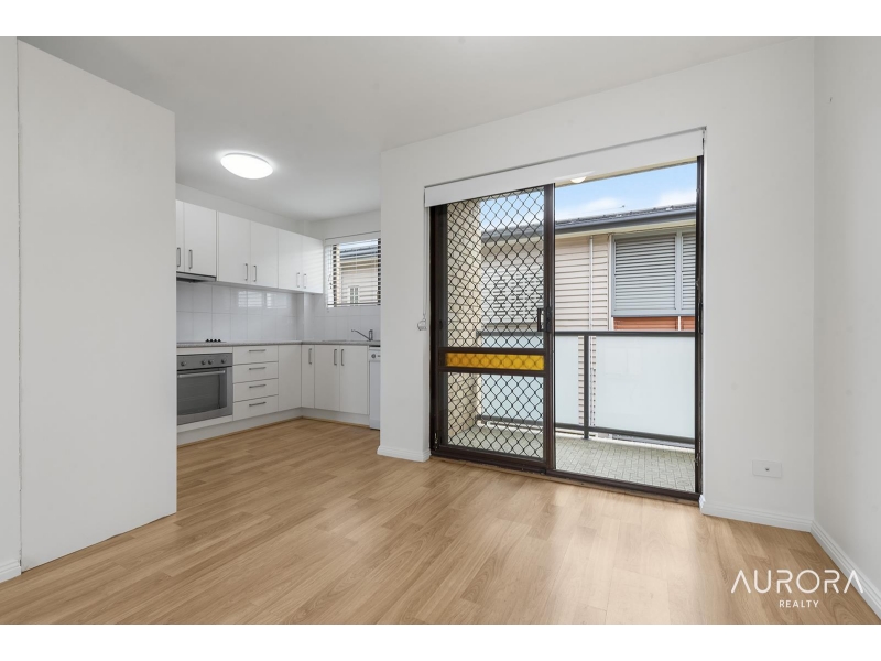 4/10 Knowsley St, Stones Corner Apartment for rent Listed by Dani