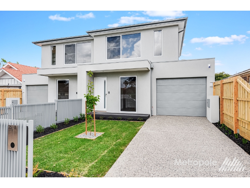 25B Small Road BENTLEIGH VIC 3204