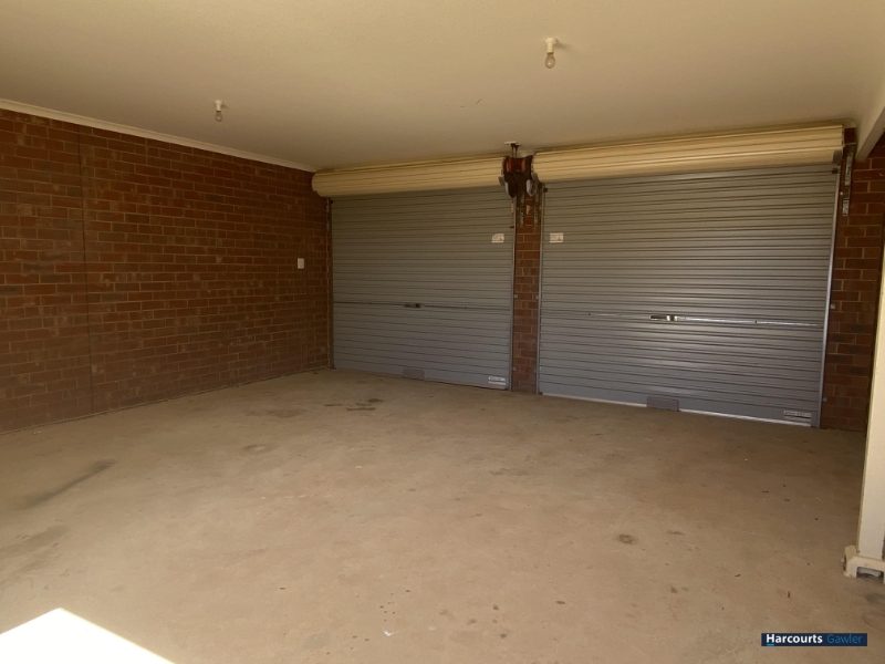 12 Tomnicstas Street, Munno Para West House for rent Listed by of