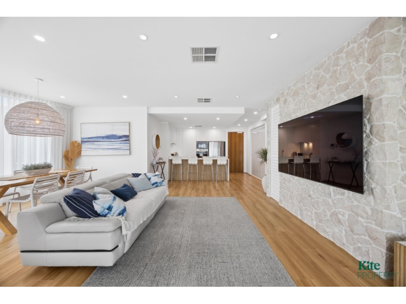 19/155 Brebner Drive West Lakes SA 5021