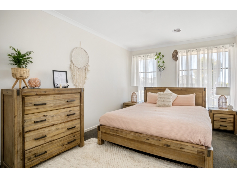 46 Oceania Drive, CURLEWIS House for rent Listed by Justin Wiggins of