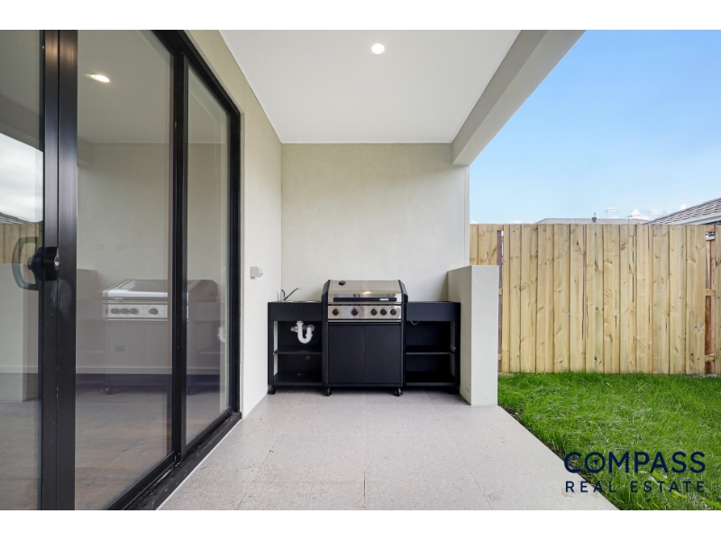 19 Palm Circuit, Beveridge, Beveridge - Thumbnail 5