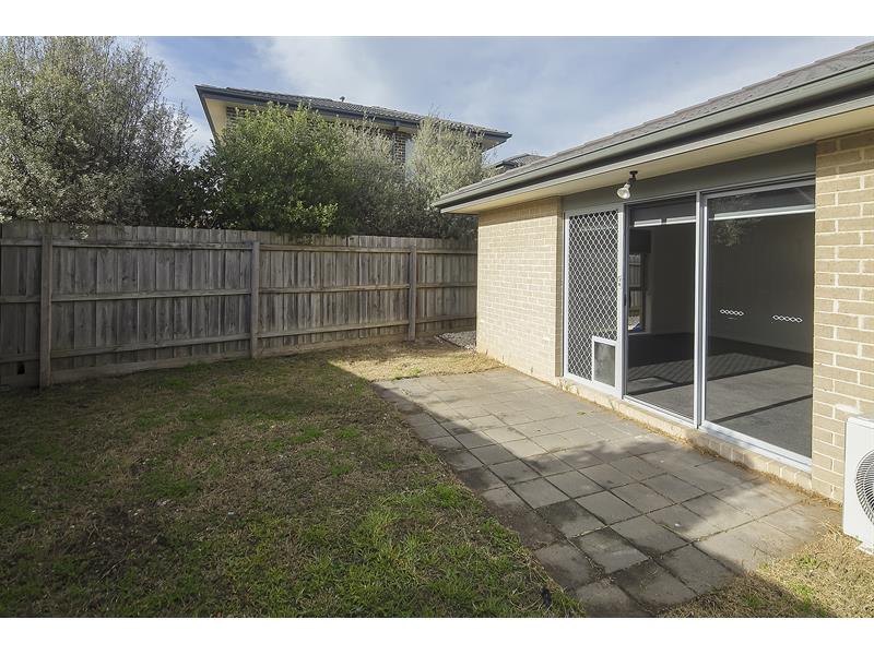 1/104 Broderick Road, Carrum Downs Apartment for rent Listed by Elite