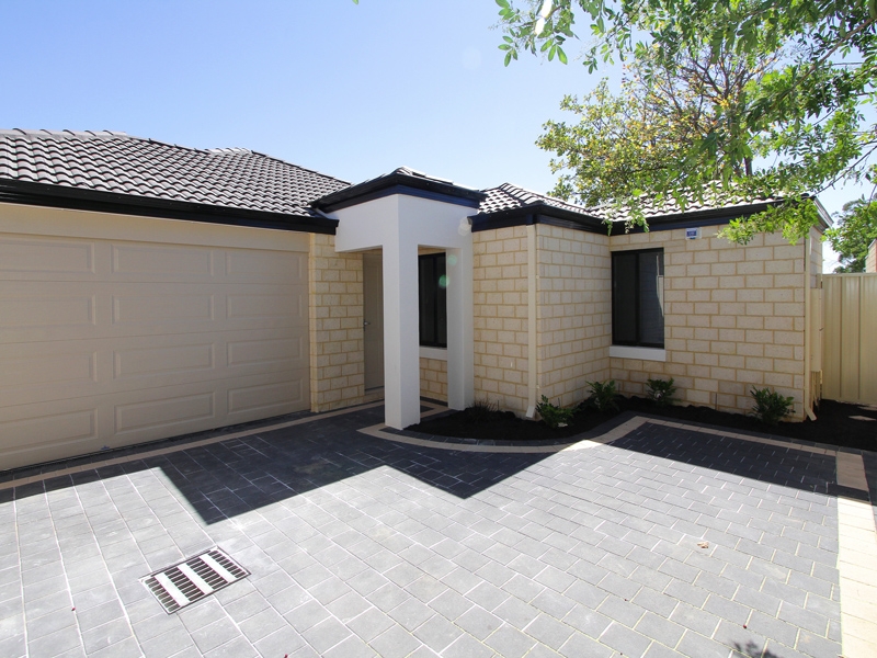 9C Hartfield Way, WESTMINSTER House for rent Listed by Tiffani