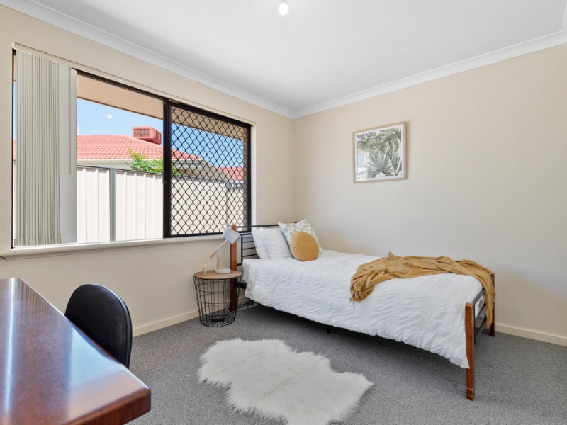 Room 5 2/172 Manning Road, WILSON House for rent Listed by of Living