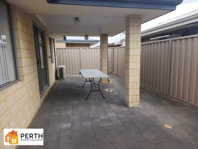 8/11 Redmond Road, Gosnells House for rent Listed by Rosemarie
