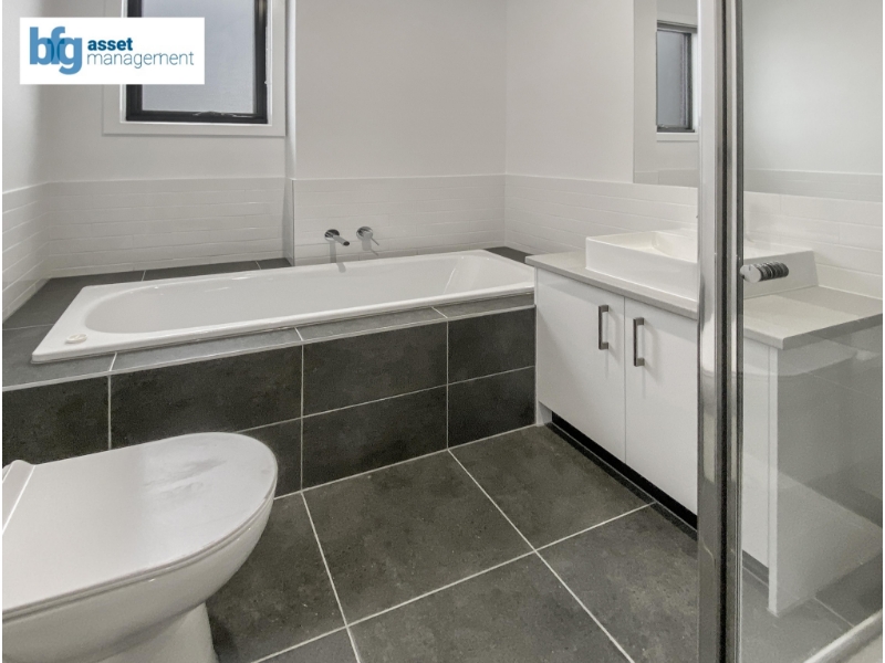 44 Limestone Drive, Berwick Townhouse for rent Listed by Richard