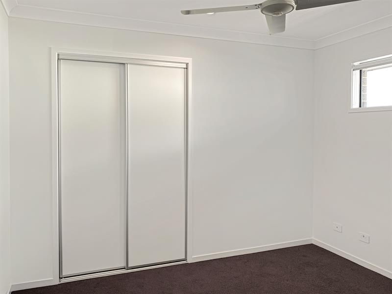 25a Rawmarsh Street, Farley Townhouse for rent Listed by Property