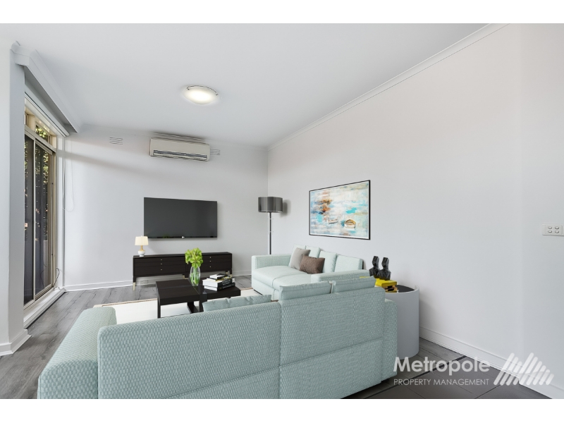 6/99 Barkly Street ST KILDA VIC 3182