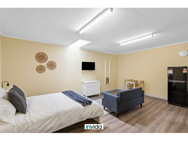 Private, Lockable Ensuite Room $350 pw/utilit...