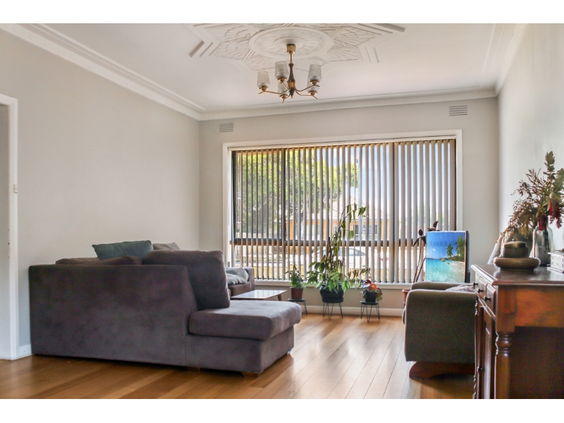 222 Thompson Road, North Geelong House for rent Listed by Nicole