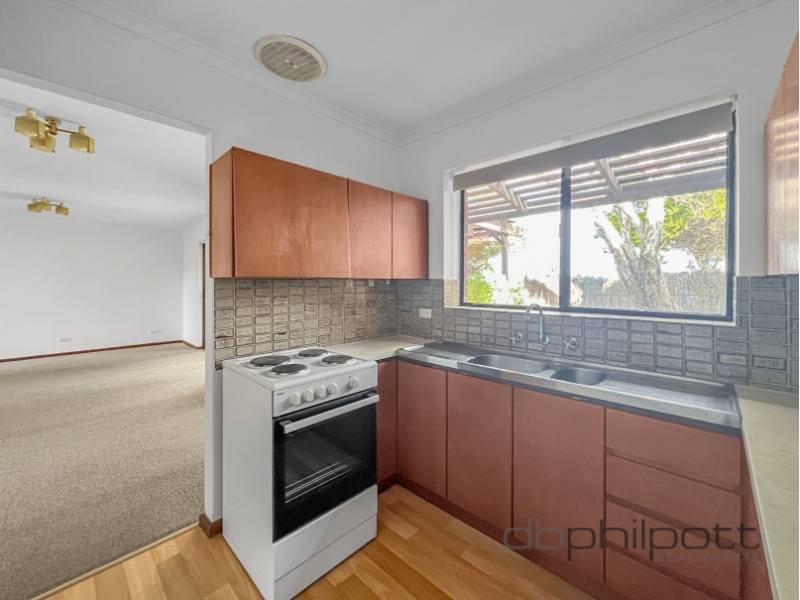 33 Sandpiper Place, West Lakes Shore House for rent Listed by Rebecca