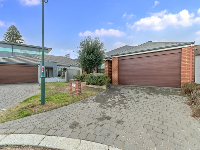 10 Crouch Place Canning Vale WA 6155