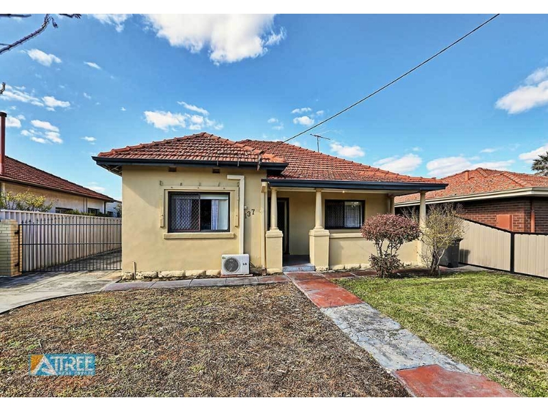 137 Bulong Avenue, Redcliffe House for rent Listed by Attree Leasing