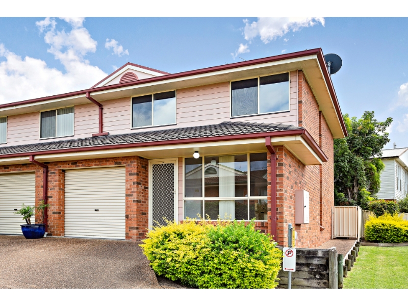 1/7 Willis Street, Charlestown Townhouse for rent Listed by Ashley