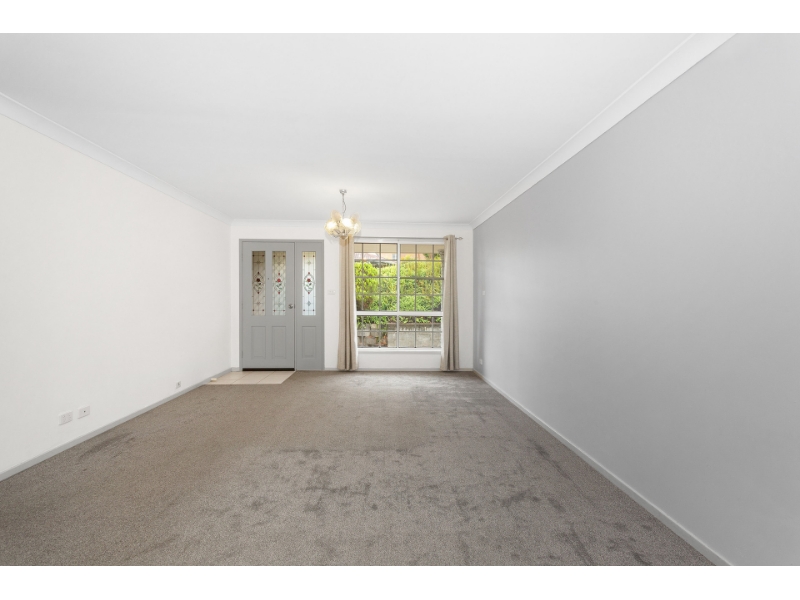 1/62 Crescent Road, Charlestown Townhouse for rent Listed by Jo