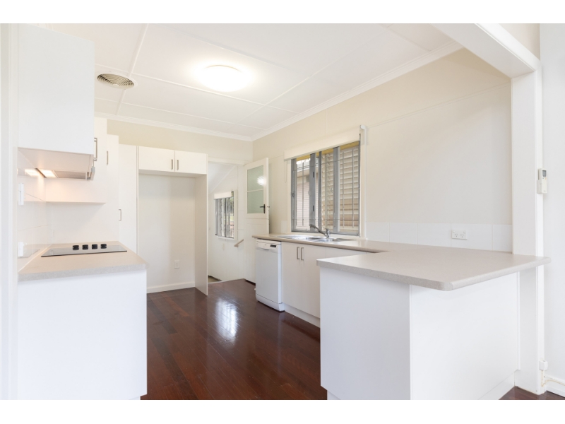 24 Monkton Street, Tarragindi House for rent Listed by Harry Stallman