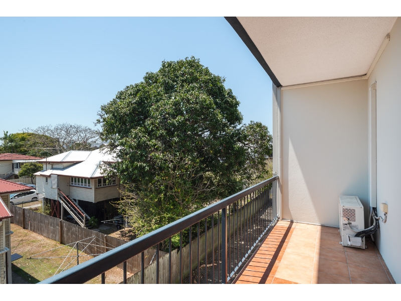 6/12 Birdwood Street, Coorparoo Apartment for rent Listed by Harry Stallman of Belle Property