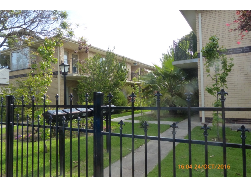 3/4 Macklin Street, Hyde Park Apartment for rent Listed by Josh Hunt