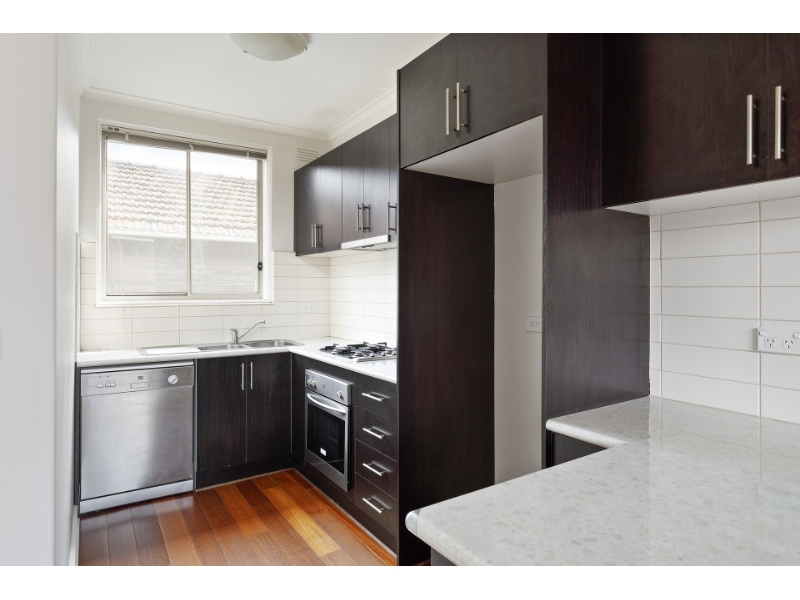 10/4 Dundas Street, Thornbury Apartment for rent Listed by Northcote