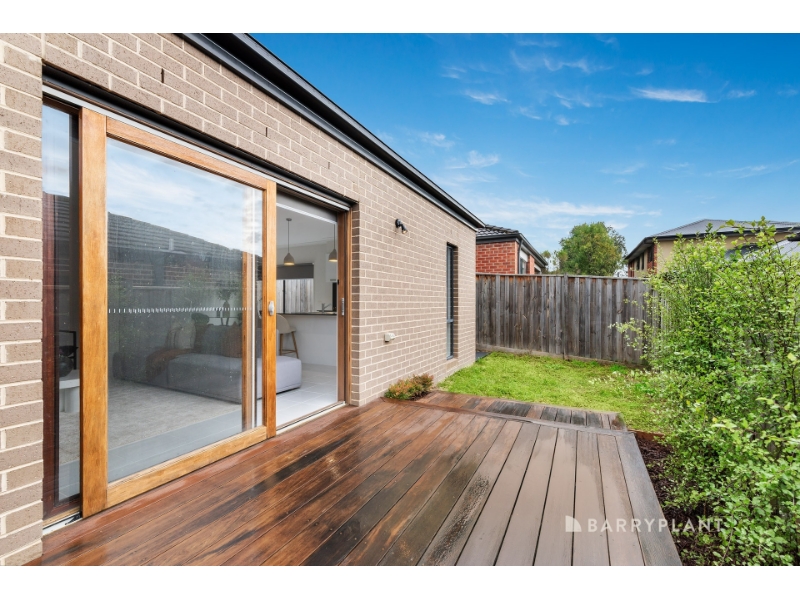 4 Marbella Avenue, Doreen House for rent Listed by Carly Duncan of