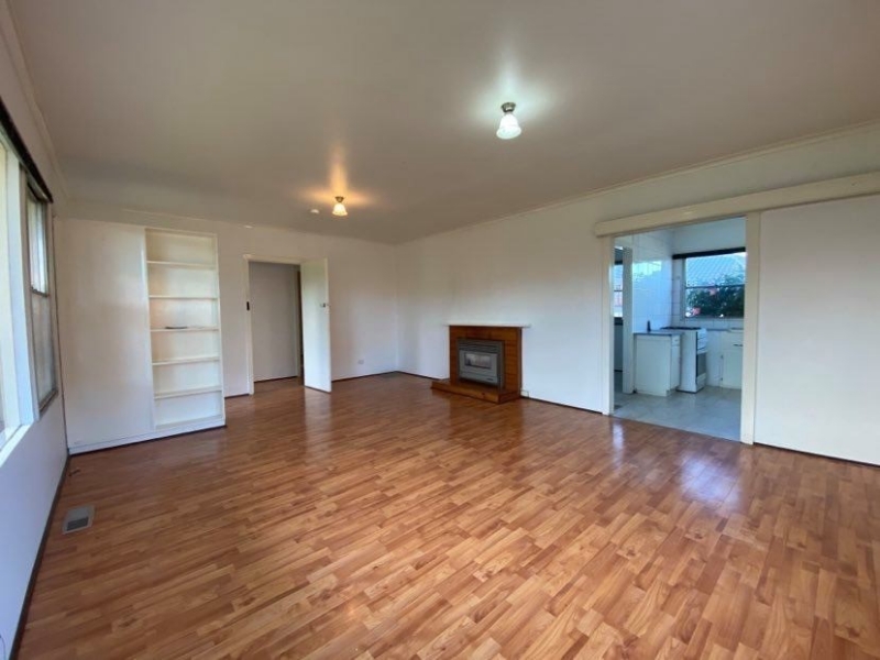 12B Radiata Street, Frankston North House for rent Listed by of Barry