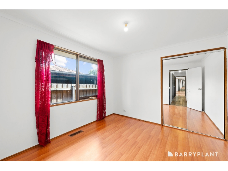 20 Wesley Drive, Narre Warren House for rent Listed by of Barry Plant