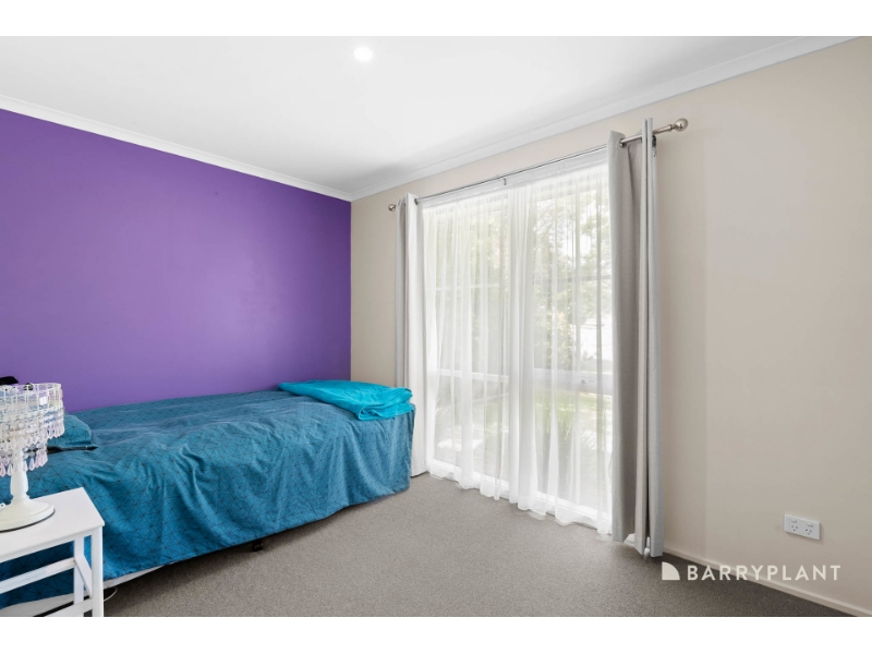 15 Peggie Court, Narre Warren House for rent Listed by of Barry Plant