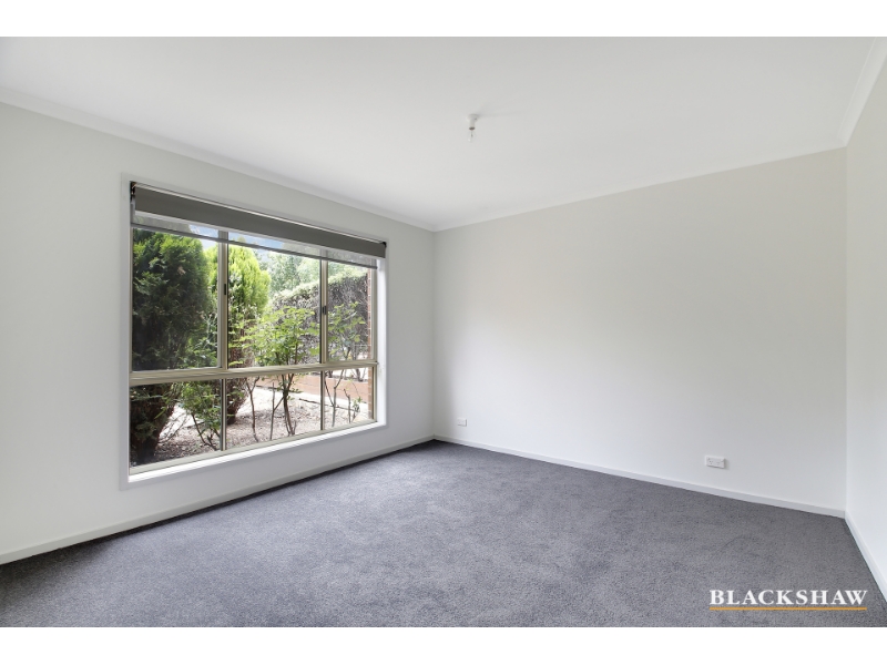 8 Lockhart Place, Amaroo House for rent Listed by Property Management