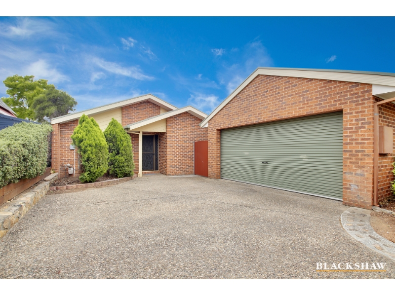 8 Lockhart Place, Amaroo House for rent Listed by Property Management
