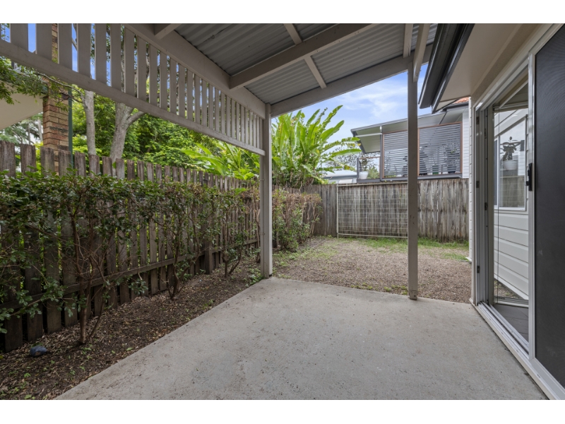 18 Hants Street, Hamilton Townhouse for rent Listed by Jessica Bell