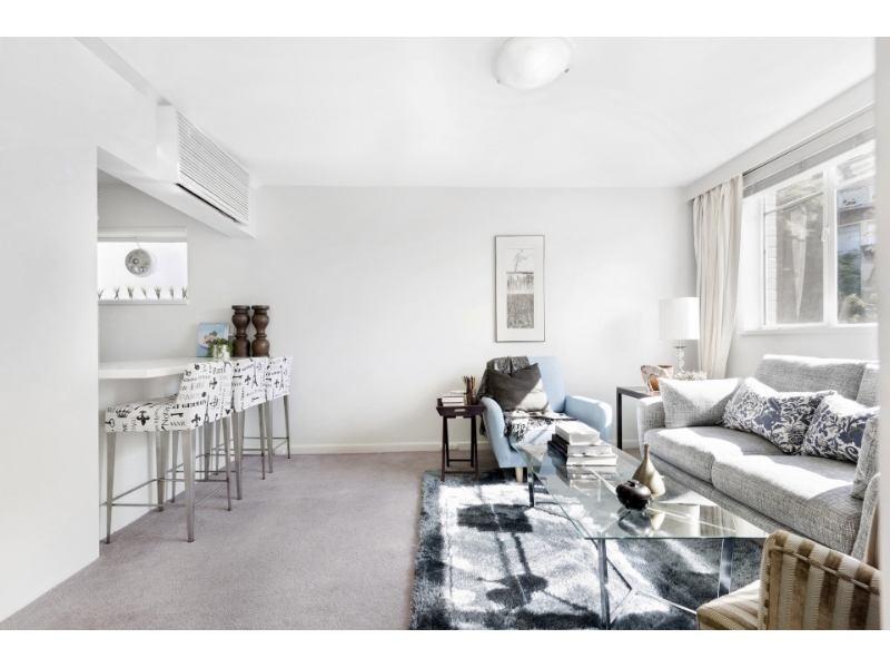 8/274A Domain Road, South Yarra Apartment for rent Listed by Sam