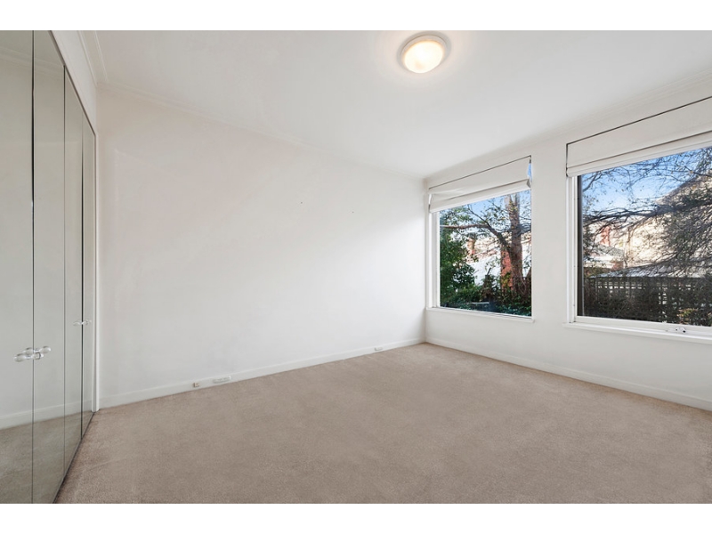 5/2 Stanhope Court, South Yarra Apartment for rent Listed by Alyssa