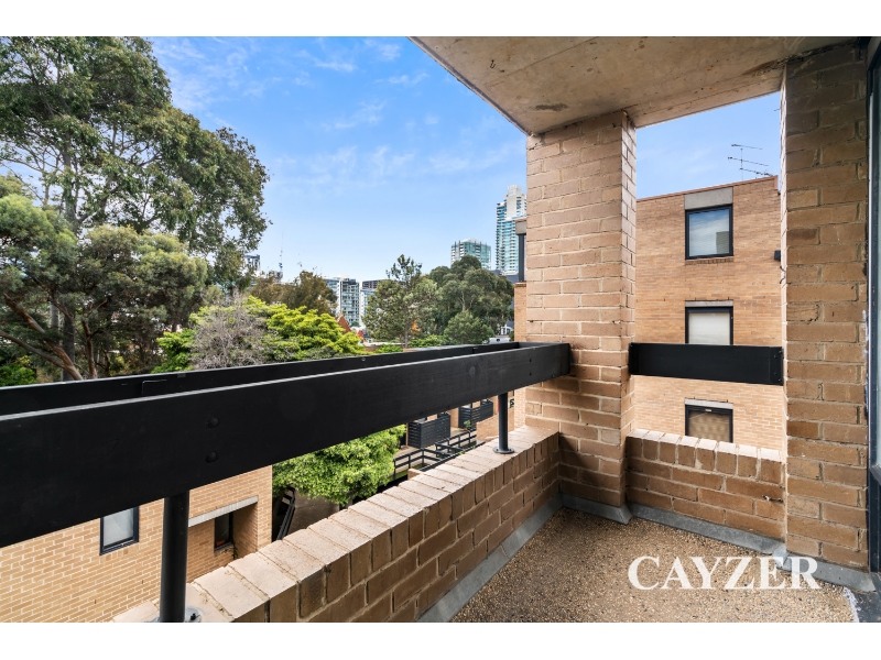 72C Napier Street, South Melbourne Apartment for rent Listed by