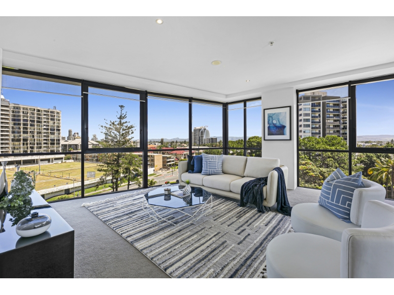 601/4 'Avalon' Wahroonga Place, SURFERS PARADISE Apartment for rent Listed by Kelly Dryburgh