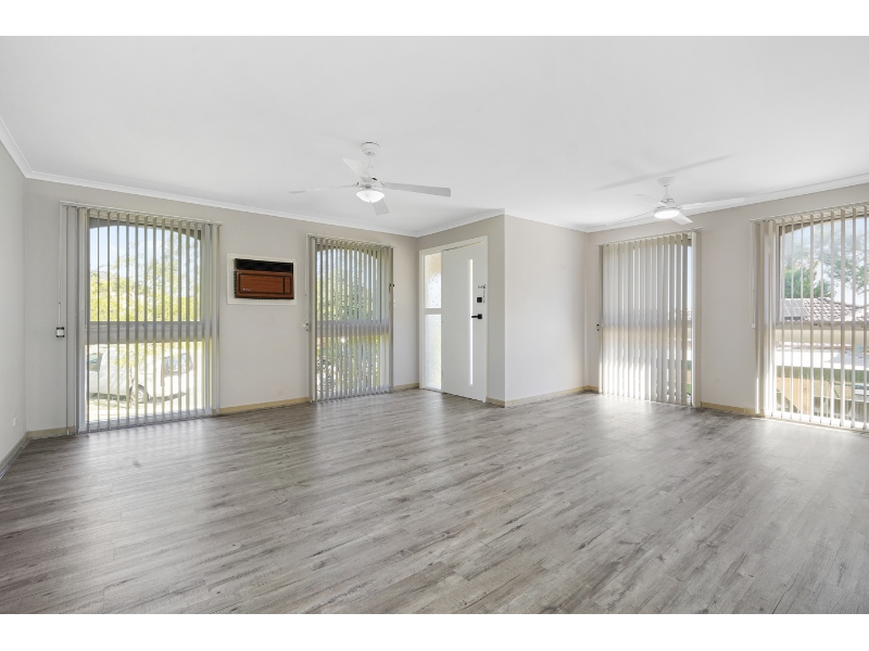 7 Wanda Place, Woodbine House for rent Listed by Mikelina Kremastos