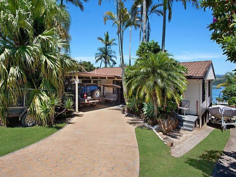 66 Hillcrest Avenue, Tweed Heads South House for rent Listed by Leah