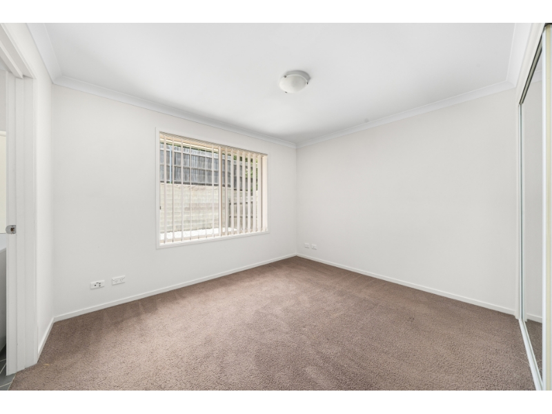 86 Refshauge Crescent, Macgregor House for rent Listed by Property